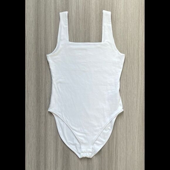 NWT Old Navy Square Neck Tank Top Bodysuit White S - Picture 8 of 8